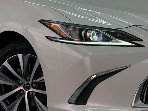 Used 2021 Lexus ES 350 w/ Accessory Package FWD image 10
