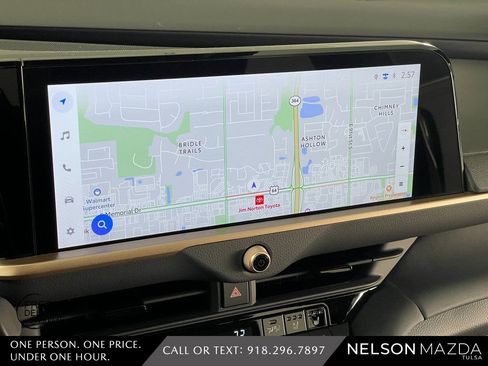 Used 2025 Toyota Crown Signia w/ Advanced Technology Package image 32