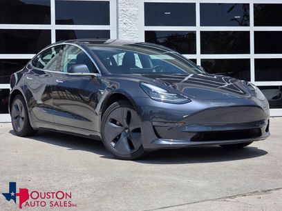 Used 2018 Tesla Model 3 Mid Range