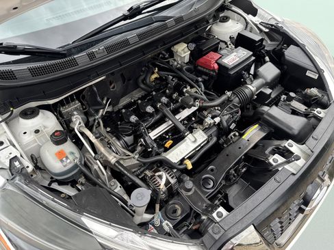 Used 2020 Nissan Kicks SR w/ SR Premium Package image 15