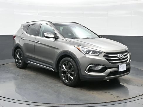 Used 2017 Hyundai Santa Fe Sport w/ 2.0T Ultimate Tech Package 05 AWD/4WD image 8