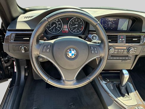 Used 2011 BMW 328i Convertible RWD image 17