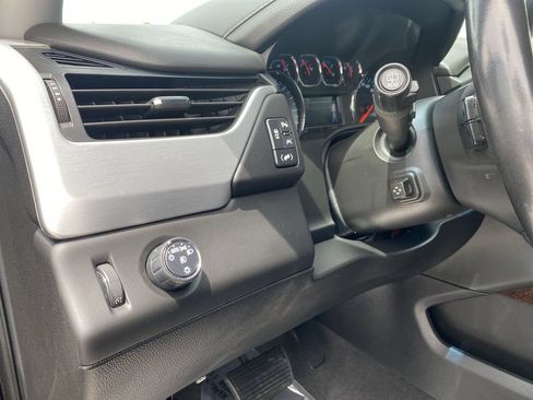Used 2020 GMC Yukon SLT w/ Open Road Package RWD image 18