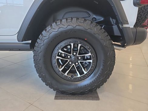 New 2026 Jeep Wrangler Unlimited Rubicon 392 w/ Quick Order Package 27X Moab AWD/4WD image 32