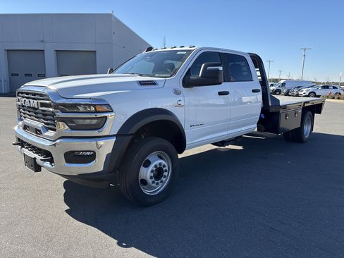 New 2025 RAM 5500 4x4 Crew Cab image 5