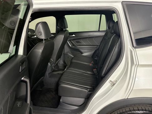 Used 2022 Volkswagen Tiguan SE R-Line AWD/4WD image 30