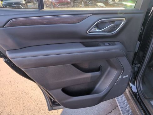 Used 2023 Chevrolet Tahoe Z71 w/ Luxury Package image 11