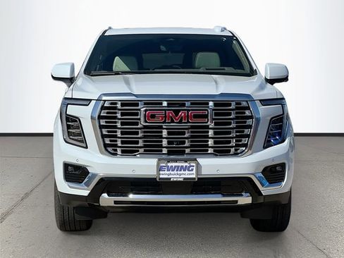 New 2026 GMC Yukon Denali w/ Denali Reserve Package image 2