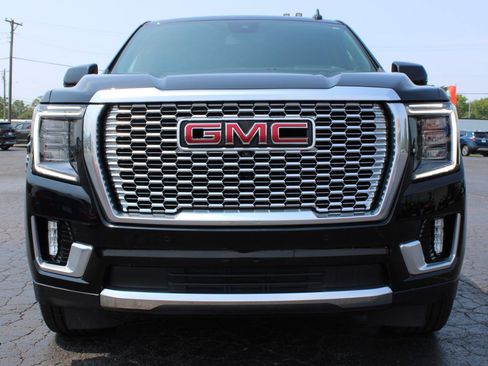 Used 2023 GMC Yukon Denali AWD/4WD image 2