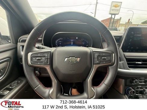 Used 2023 Chevrolet Suburban RST AWD/4WD image 22