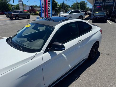 Used 2018 BMW M240i Coupe RWD image 12