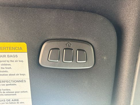 Certified 2025 Ford Explorer Platinum RWD image 21