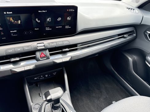 Certified 2025 Kia K4 EX FWD image 22