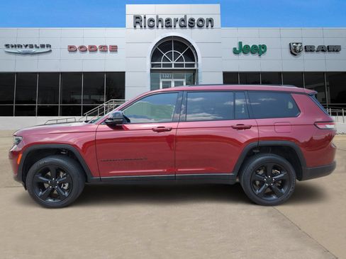 Used 2023 Jeep Grand Cherokee L Laredo AWD/4WD image 3