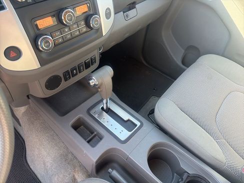 Used 2015 Nissan Frontier SV w/ SV Value Truck Package image 10