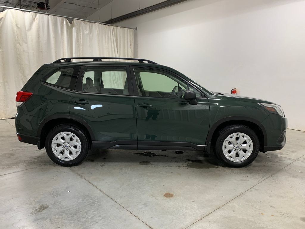 Used 2022 Subaru Forester AWD/4WD image 11