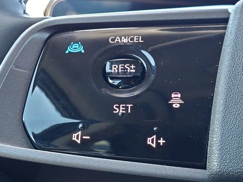 Used 2025 Nissan Murano SV AWD/4WD image 31