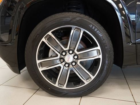 Used 2017 GMC Acadia Denali w/ Technology Package image 17
