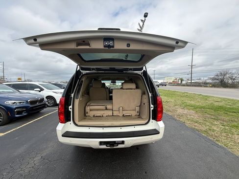 Used 2011 GMC Yukon SLT w/ SLT-2 Equipment Package image 5