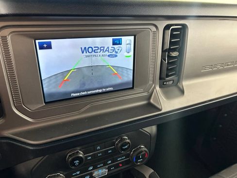 Used 2022 Ford Bronco Outer Banks AWD/4WD image 12