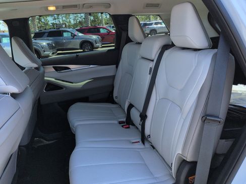 New 2026 INFINITI QX60 Luxe w/ Cargo Package image 15