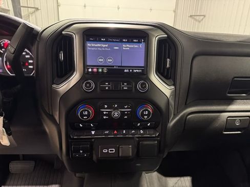 Used 2023 Chevrolet Silverado 2500 LT AWD/4WD image 14