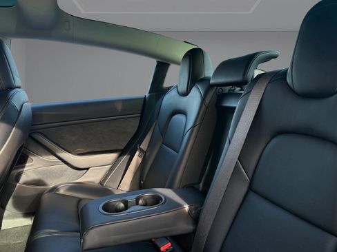 Used 2018 Tesla Model 3 Long Range image 23