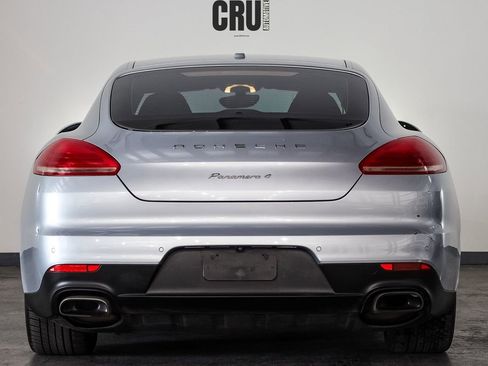 Used 2014 Porsche Panamera 4 image 8
