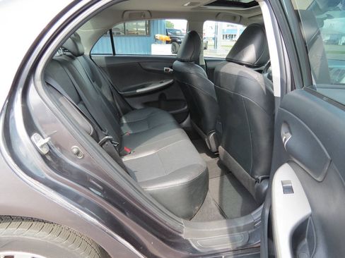 Used 2010 Toyota Corolla S FWD image 9