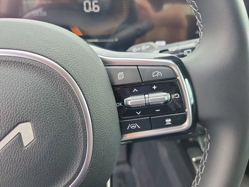 Used 2025 Kia Sorento S w/ Panoramic Sunroof Package image 23