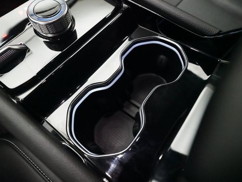 Used 2023 Jeep Grand Cherokee Limited w/ Black Appearance Package image 17