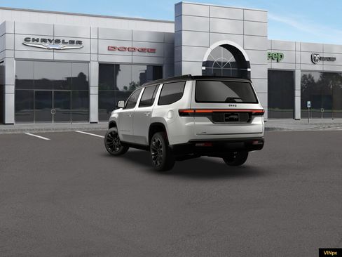 New 2026 Jeep Grand Wagoneer Summit image 5