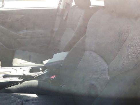 Used 2019 Subaru Crosstrek 2.0i AWD/4WD image 11