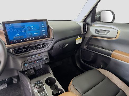 New 2025 Ford Bronco Sport Outer Banks w/ Outer Banks Tech Package+ AWD/4WD image 25