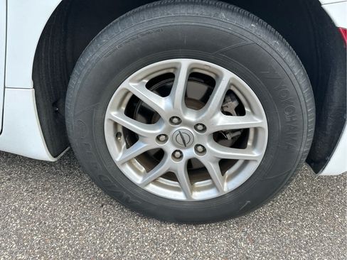Used 2022 Chrysler Pacifica Touring-L FWD image 7