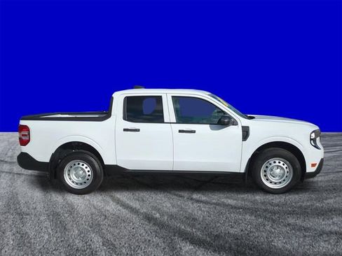 Certified 2025 Ford Maverick XL FWD image 3