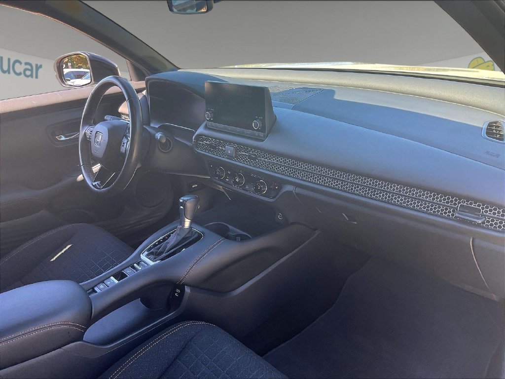 Used 2025 Honda HR-V Sport image 14