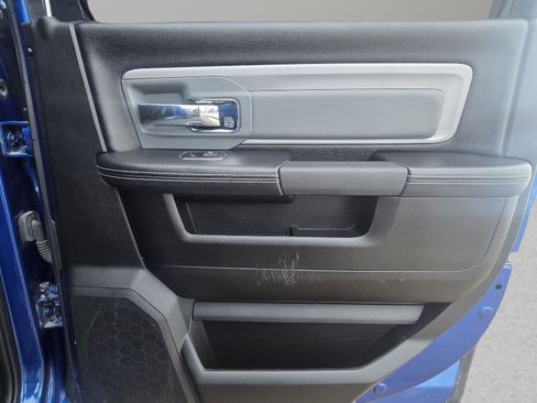 Used 2018 RAM 2500 Power Wagon w/ Leather & Luxury Group image 32