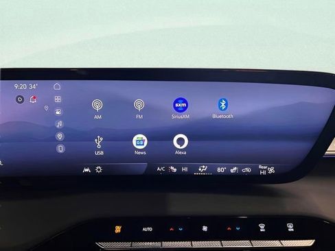 Used 2025 Buick Enclave Preferred image 31