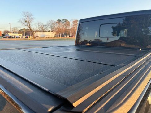 Used 2021 Jeep Gladiator Mojave image 15