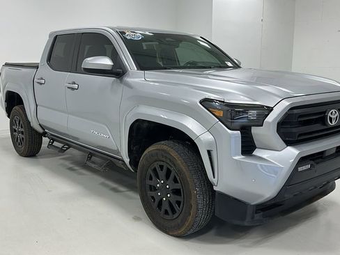 Used 2024 Toyota Tacoma SR5 image 7