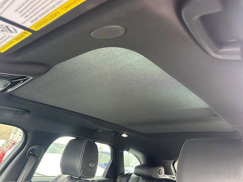 Used 2023 Land Rover Range Rover Velar R-Dynamic S image 20