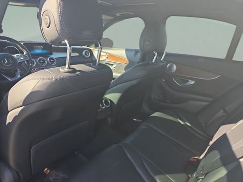 Used 2019 Mercedes-Benz C 300 Sedan image 8