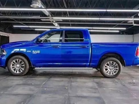 Used 2019 RAM 1500 Express w/ Express Value Package AWD/4WD image 12