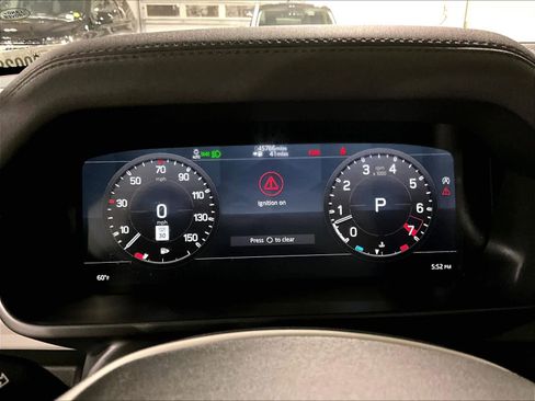 Used 2022 Land Rover Defender 110 SE image 25