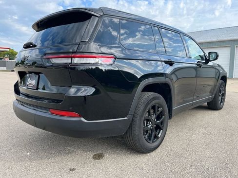 Used 2024 Jeep Grand Cherokee L Laredo AWD/4WD image 6