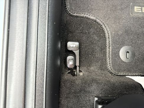 Used 2022 Hyundai Elantra SEL w/ Convenience + Premium Package image 23