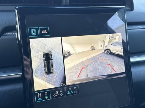 New 2026 GMC Terrain Elevation w/ Technology Package II AWD/4WD image 9