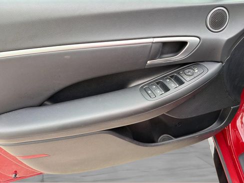 Used 2025 Hyundai Sonata SEL FWD image 13