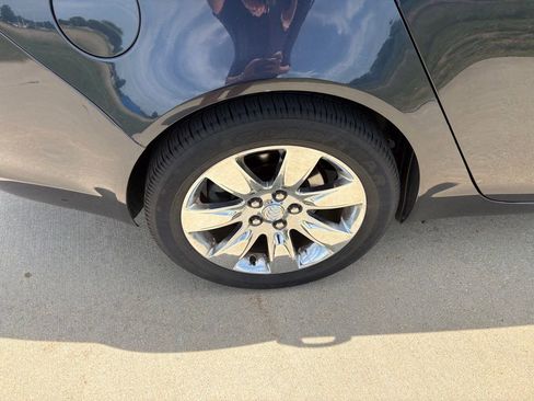 Used 2013 Buick Regal Premium FWD image 27